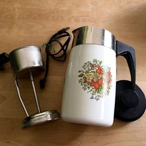 Vtg. CorningWare Spice Of Life10 Cup Coffee Pot Maker